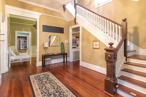 Entry way