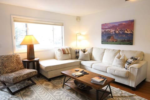 Architecture, Building, Furniture, Indoors, Living Room