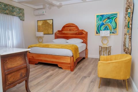 Comfort Studio Suite, Non Smoking | Blackout drapes, iron/ironing board, free WiFi