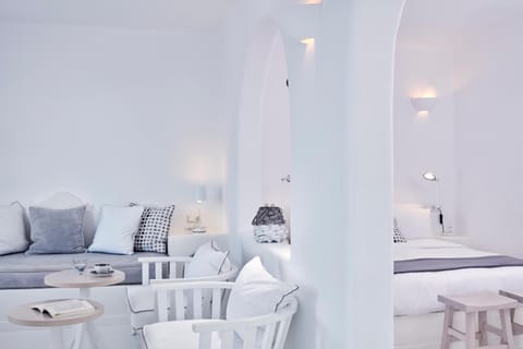 Suite (Double) | Minibar, in-room safe, soundproofing, free WiFi