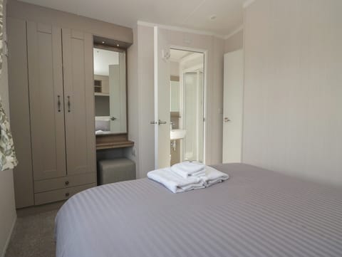 Cottage | 3 bedrooms, WiFi (free), individually decorated, individually furnished