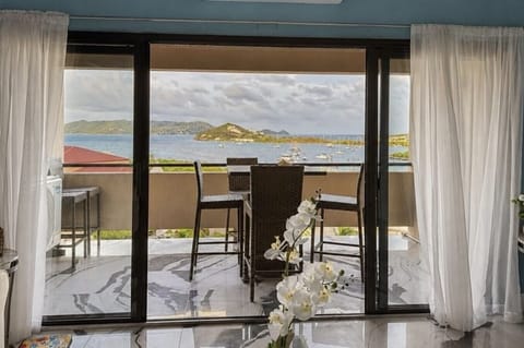 Balcony overlooking Cruz and Red Hook Bays
