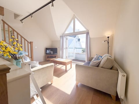 Coastal House - 3 Bedroom Holiday Home - Penally (27940)