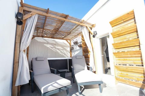 Exclusive Studio Suite, Sea View | Terrace/patio