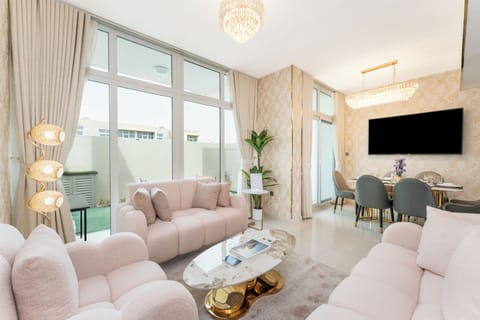 Exclusive Villa, Non Smoking, City View | Living area | 40-inch Smart TV with digital channels