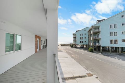 Welcome to Pier Point Paradise!