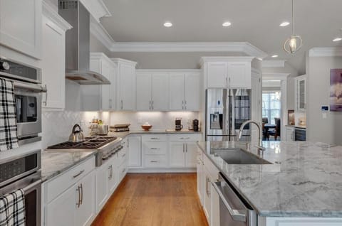 Well-equipped kitchen combining style and functionality to elevate your stay.