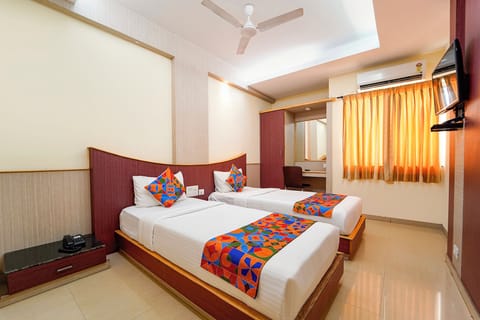 Egyptian cotton sheets, premium bedding, in-room safe, WiFi (free)