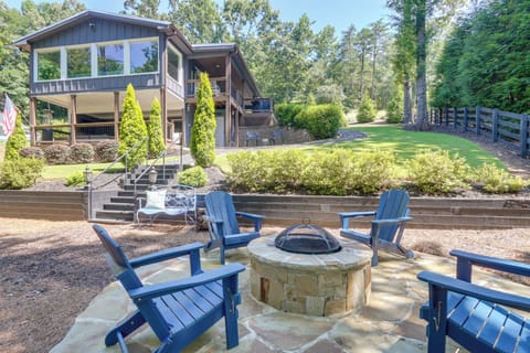 Gainesville Vacation Rental | 2BR | 2BA | 1,600 Sq Ft