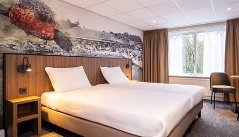 Sink into the plush bed and wake to gentle light.