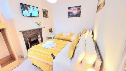 5 bedrooms, free WiFi