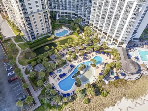 Condo, 2 Bedrooms | Exterior
