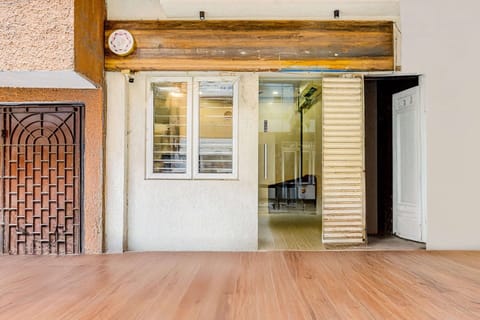 House | Reception