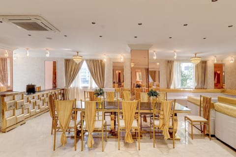 House | Dining