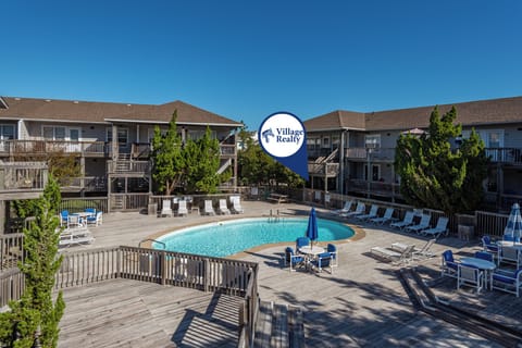 ISC1: Happy Ours | Community Pool