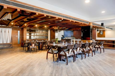 House | Dining