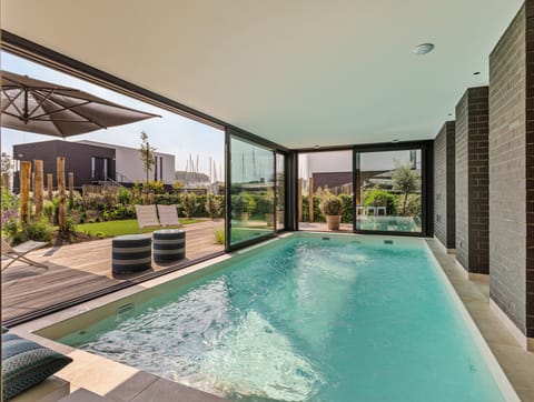 Holiday Home Swimming Pool