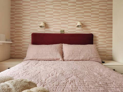 Double Room | Free WiFi