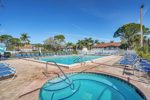 Bradenton Vacation Rental | 2BR | 2BA | 1,174 Sq Ft