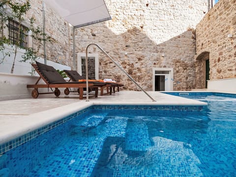 Resort, Swimming Pool, Hotel, Resort Town, Seaside Resort, Hacienda, Thermae, Tropics, Villa