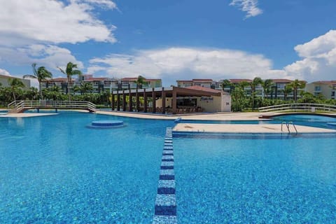 Resort beach access on the turquoise Caribbean