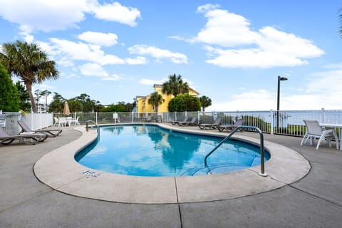Community pool