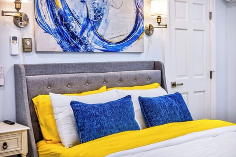A calm retreat where the day fades and rest comes naturally.