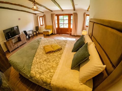 Double Room, Balcony, Garden View