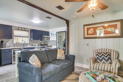 St. Pete Beach Vacation Rental | 2BR | 1BA | 1,000 Sq Ft | 1 Step to Enter
