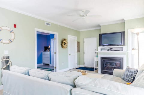 Living Room 01