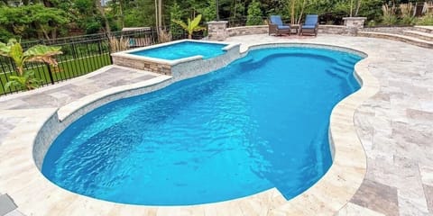 Infinity pool