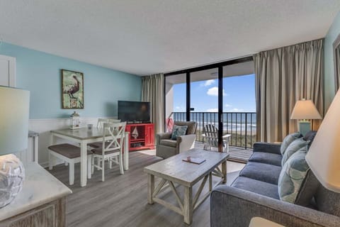 Atlantic Towers 306-print-001-042-Main Living Area-4200x2800-300dpi