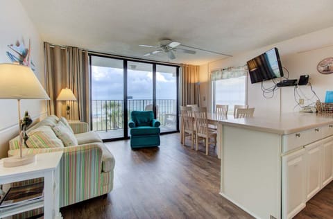Atlantic Towers 314-print-001-008-Main Living Area-4200x2760-300dpi