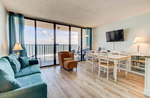 Atlantic Towers 802-print-001-021-Main Living Area-4200x2756-300dpi