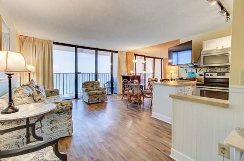 Atlantic Towers 1011-print-001-006-Main Living Area-4200x2761-300dpi