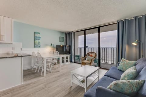 Atlantic Towers 1108-large-001-052-Main Living Area-1500x1000-72dpi
