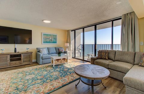 Atlantic Towers 1110-large-001-004-Main Living Area-1500x985-72dpi