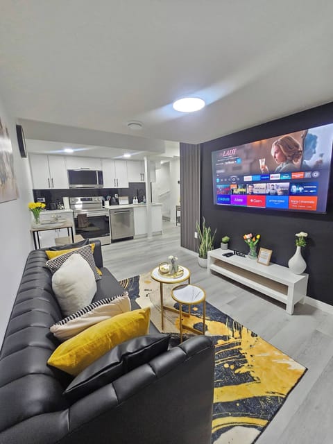 House, 2 Bedrooms | Living room