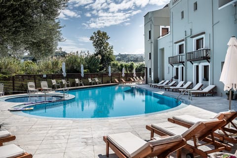 2 outdoor pools, pool umbrellas, sun loungers