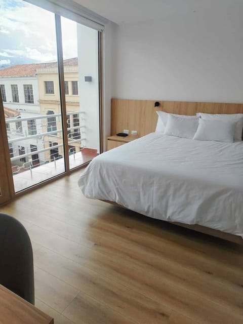 Comfort Apartment, Balcony, City View | Desk, WiFi (free)
