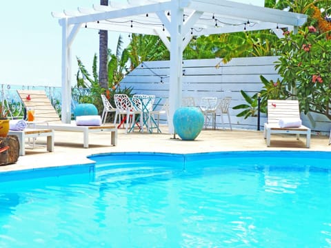 APP LA ROSE Swimming Pool PETITE-ILE