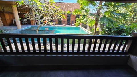 Deluxe Room, Garden View | Pool