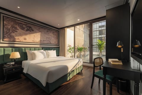 Executive Suite with Private Terrace and City View | View from room