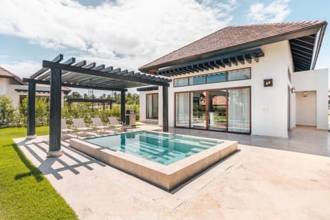 House | 3 bedrooms, high-speed internet