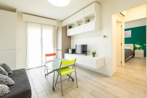 Apartment, Balcony, Courtyard View | Living area | Flat-screen TV