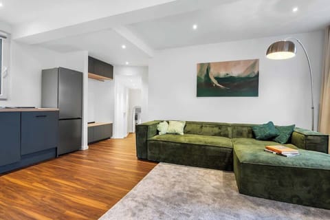 Du suchst ein schönes Apartment für Deinen Aufenthalt in Köln mit Deiner Familie oder Deinen Freunden? Herzlich Willkommen in unserer stylischen Wohnung direkt im hippen Agnesviertel!
