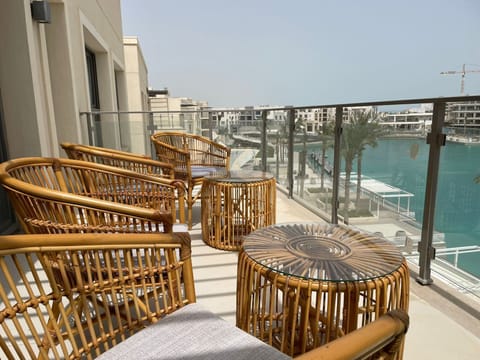 Chalet, 3 Bedrooms, Sea View | Property grounds