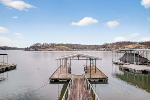 LAKEOZARKVACATION.COM