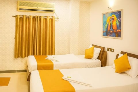 In-room safe, free WiFi