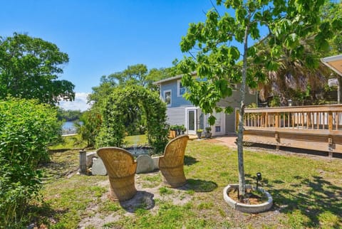 Backyard | Fire Pit | Deck Access Seating